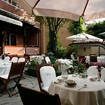 Old Legends Hotel 5*
