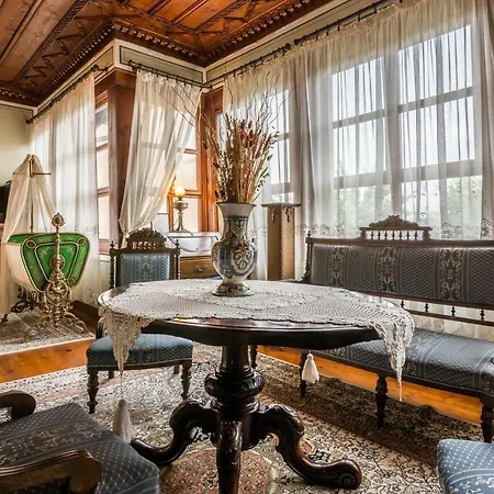 Old Legends Хотел