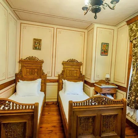 Отель Old Legends 5*