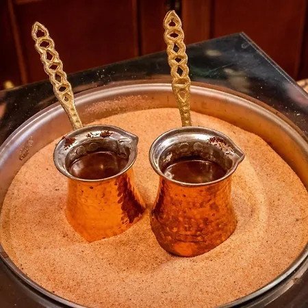 Хотел Old Legends