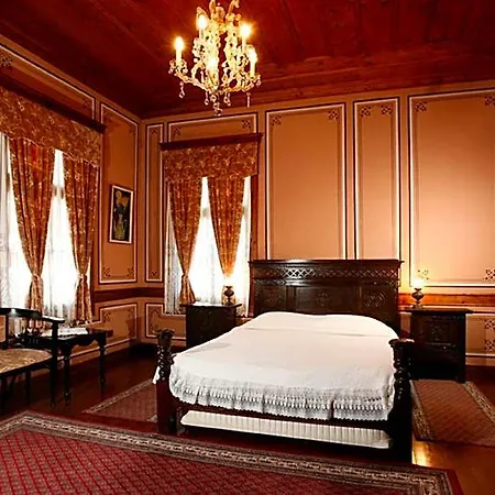 Hotel Old Legends